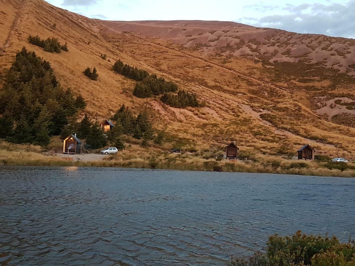 Lake Stella Mountain Huts Hotel Mt Lyford Exterior foto